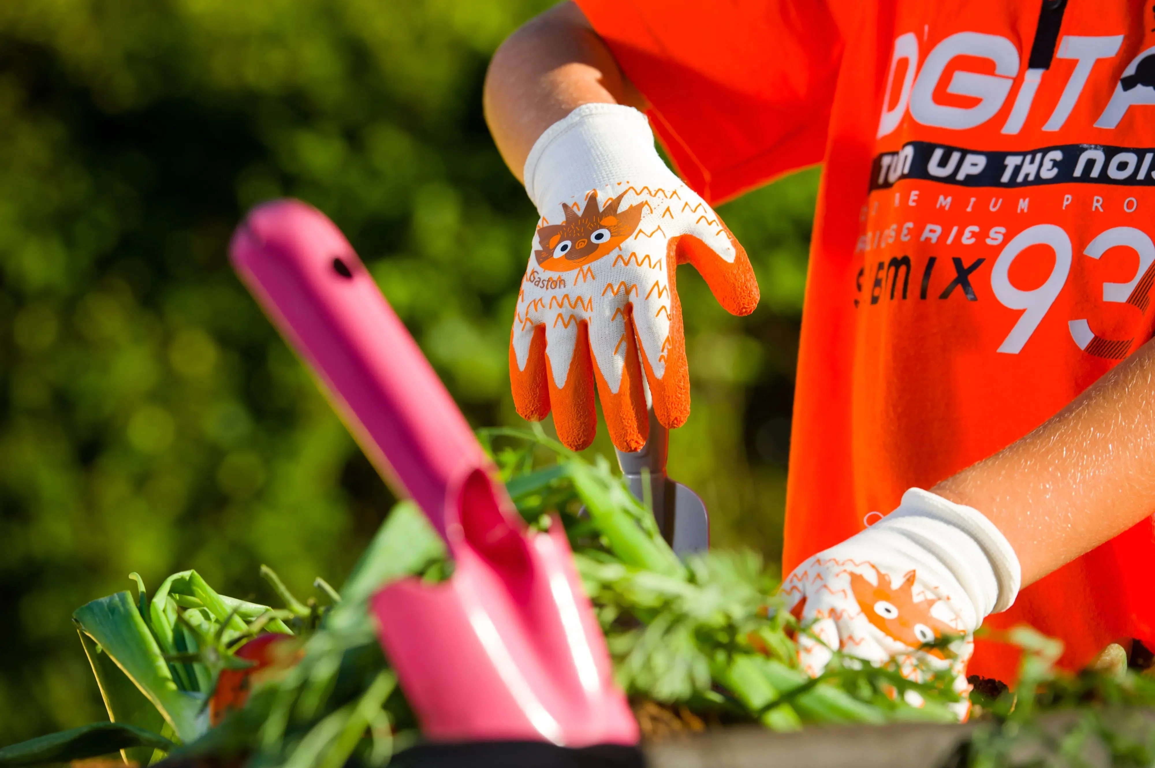 Children's Hedgehog Character Gardening Gloves - Image 5